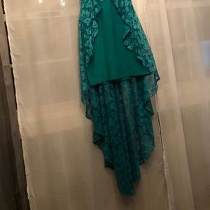 Pretty dress for a nice event.